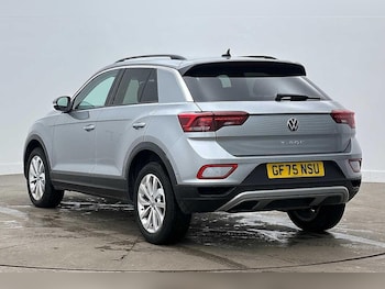 Used Volkswagen T-Roc 2025 for sale - 78993261: Photo