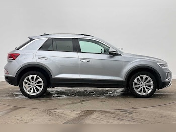 Used Volkswagen T-Roc 2025 for sale - 78993261: Photo