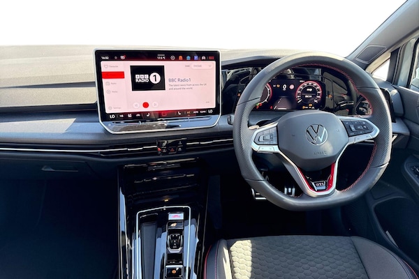 Used Volkswagen Golf 2025 for sale - 76192259: Photo 17