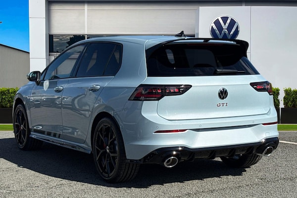Used Volkswagen Golf 2025 for sale - 76192259: Photo 2