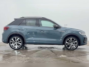 Used Volkswagen T-Roc 2025 for sale - 77546595: Photo