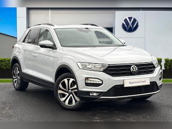 Used Volkswagen T-Roc 2021 for sale - 76461030: Photo