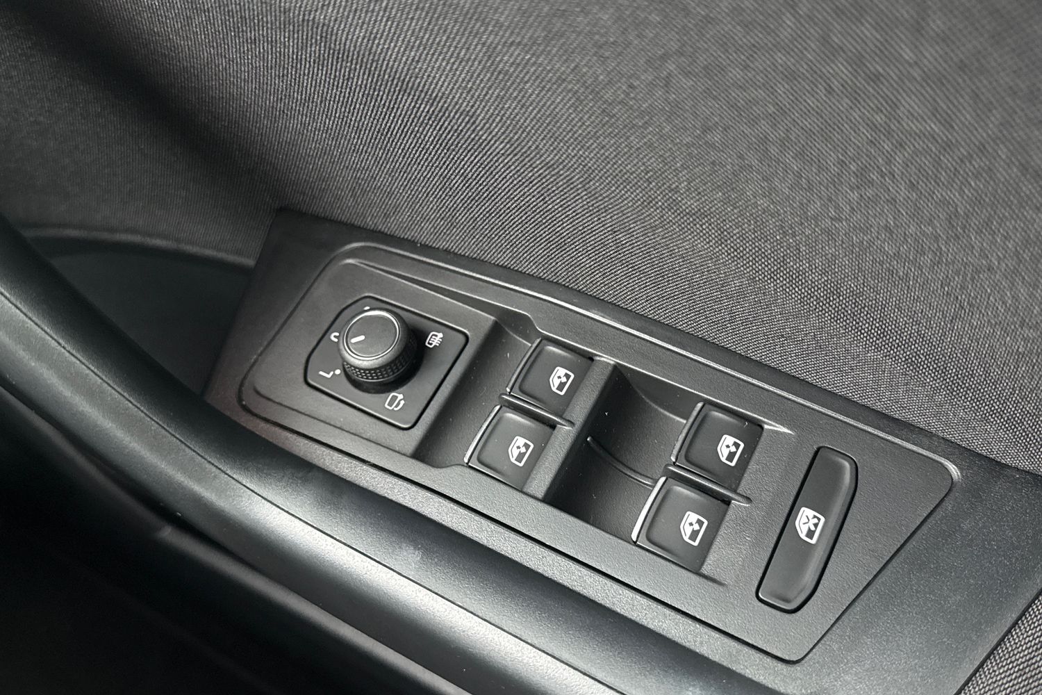 Used Volkswagen T-Roc 2021 for sale - 76461030: Photo 21