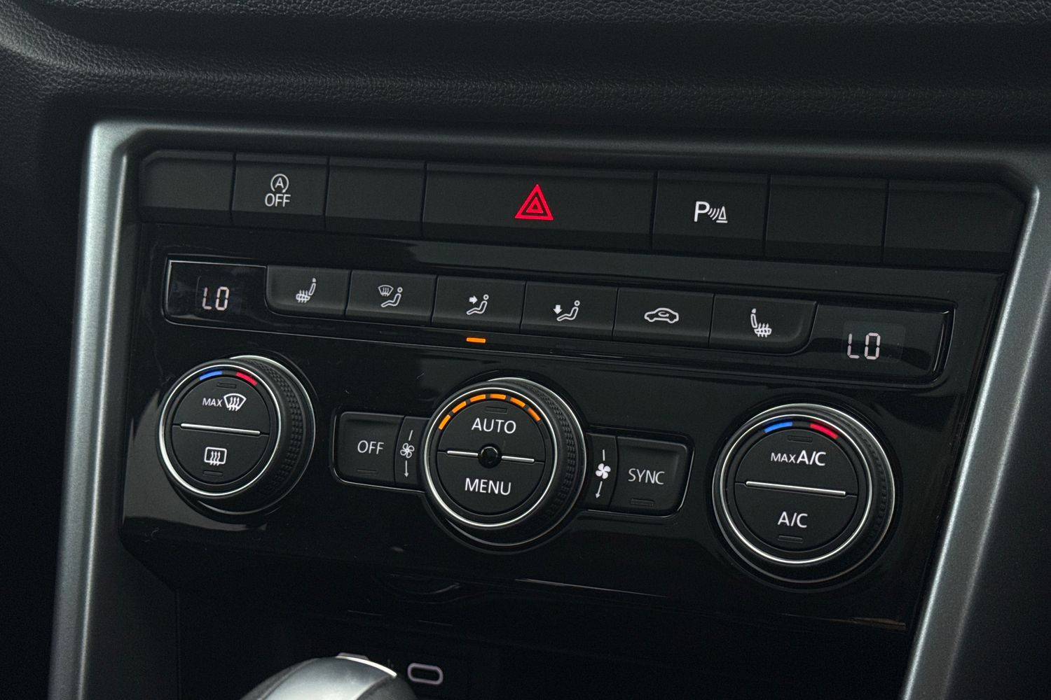 Used Volkswagen T-Roc 2021 for sale - 76461030: Photo 22