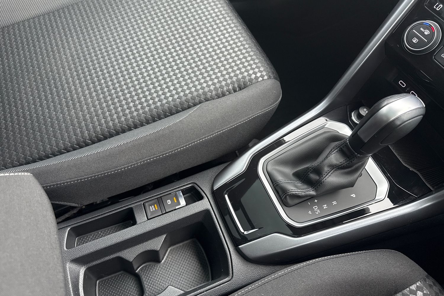 Used Volkswagen T-Roc 2021 for sale - 76461030: Photo 23