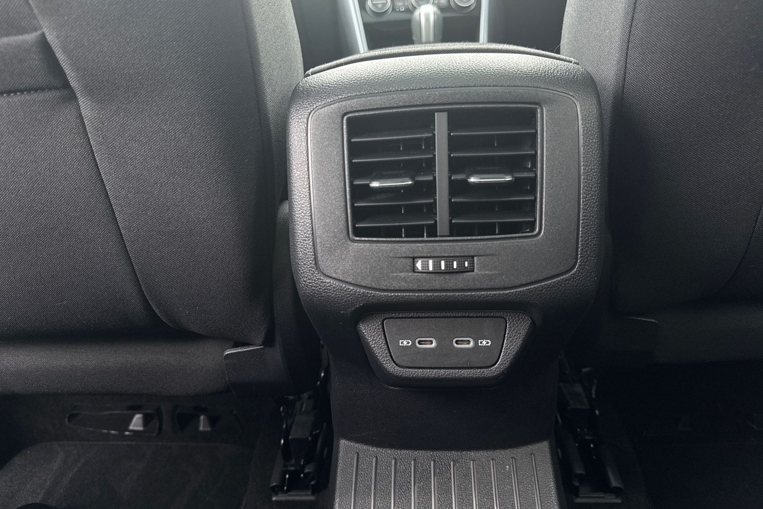 Used Volkswagen T-Roc 2021 for sale - 76461030: Photo 30