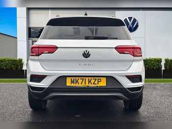 Used Volkswagen T-Roc 2021 for sale - 76461030: Photo