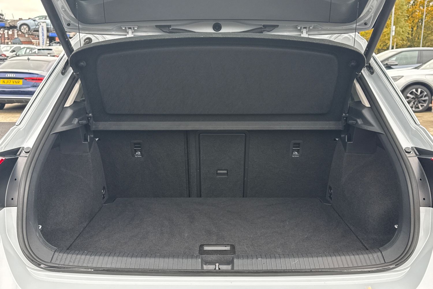 Used Volkswagen T-Roc 2021 for sale - 76461030: Photo 7