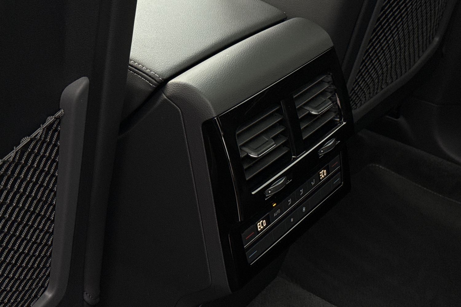 Used Volkswagen Touareg 2025 for sale - 77068786: Photo 34