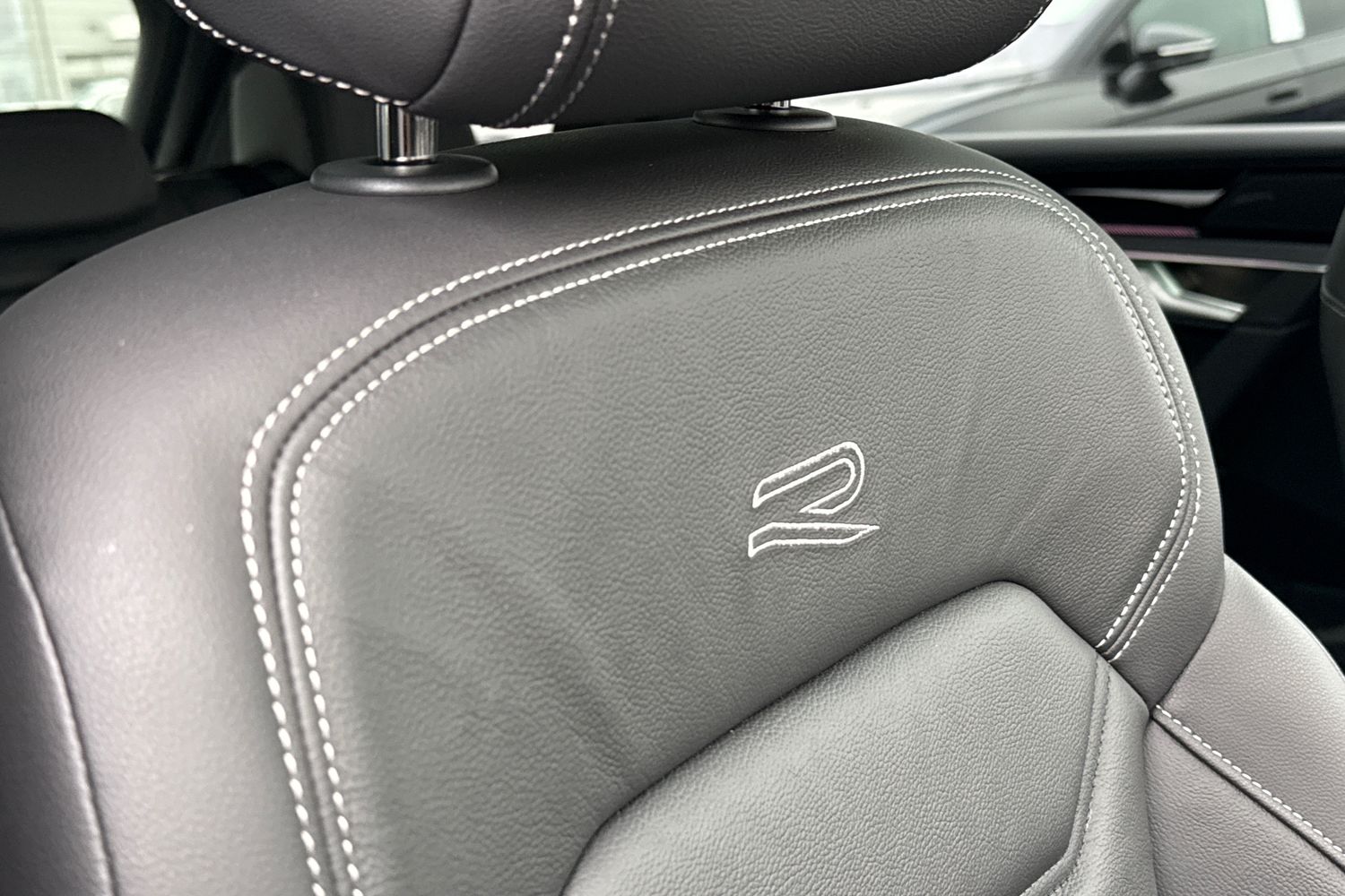 Used Volkswagen Touareg 2025 for sale - 77068786: Photo 35