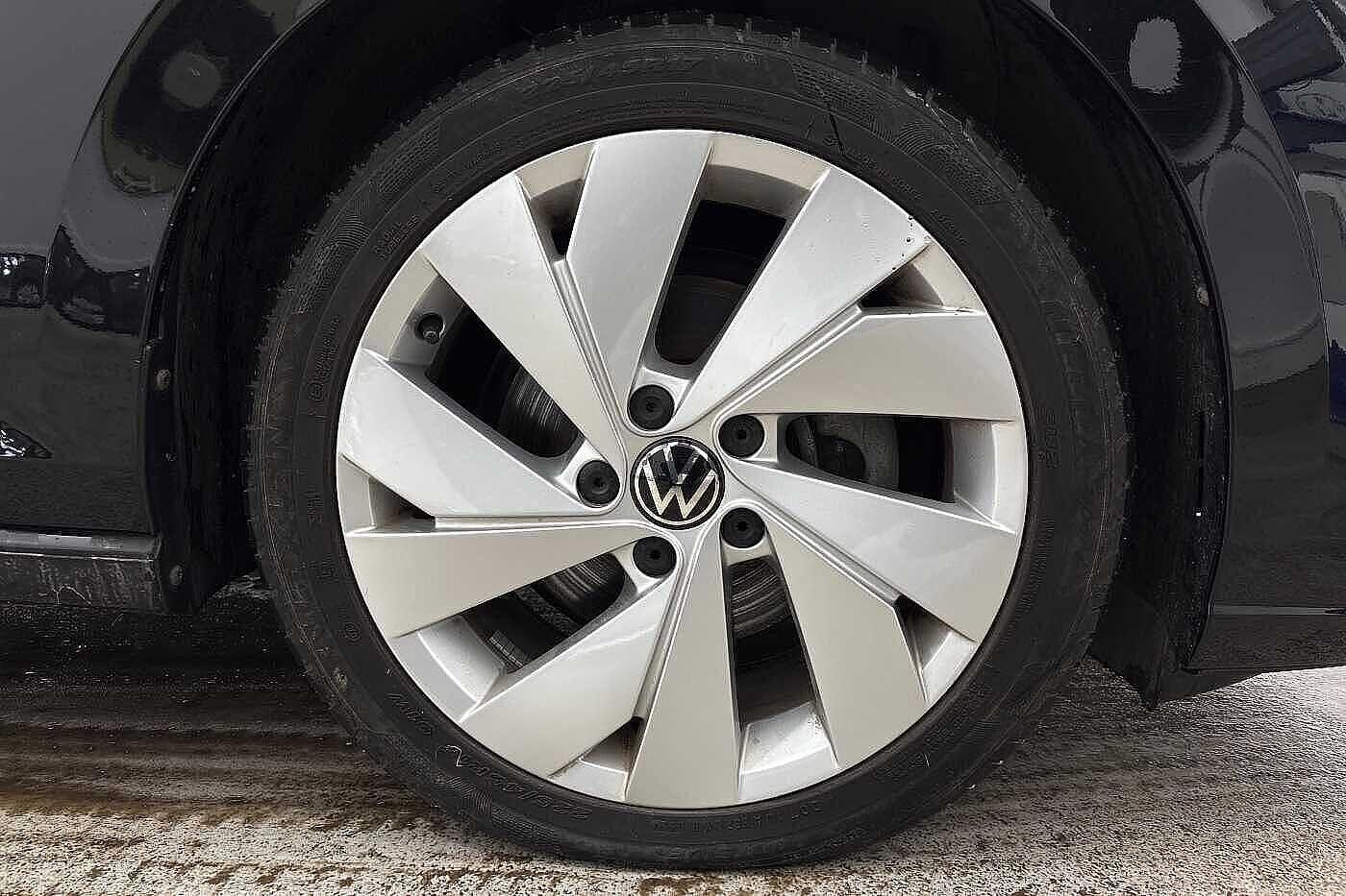 Used Volkswagen Golf 2024 for sale - 77287131: Photo 5