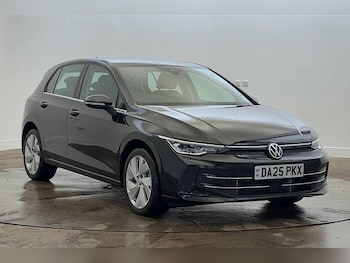 Used Volkswagen Golf 2025 for sale - 76520044: Photo