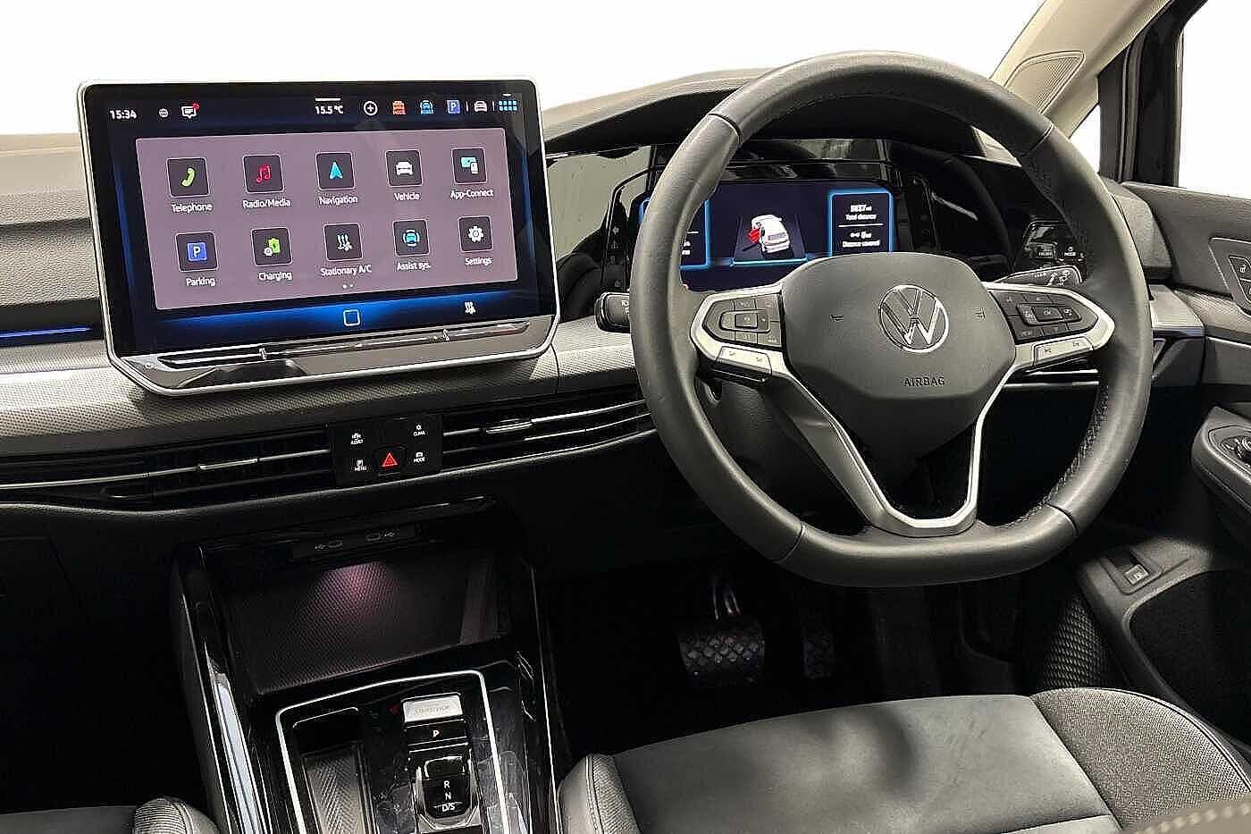 Used Volkswagen Golf 2025 for sale - 76520044: Photo 2