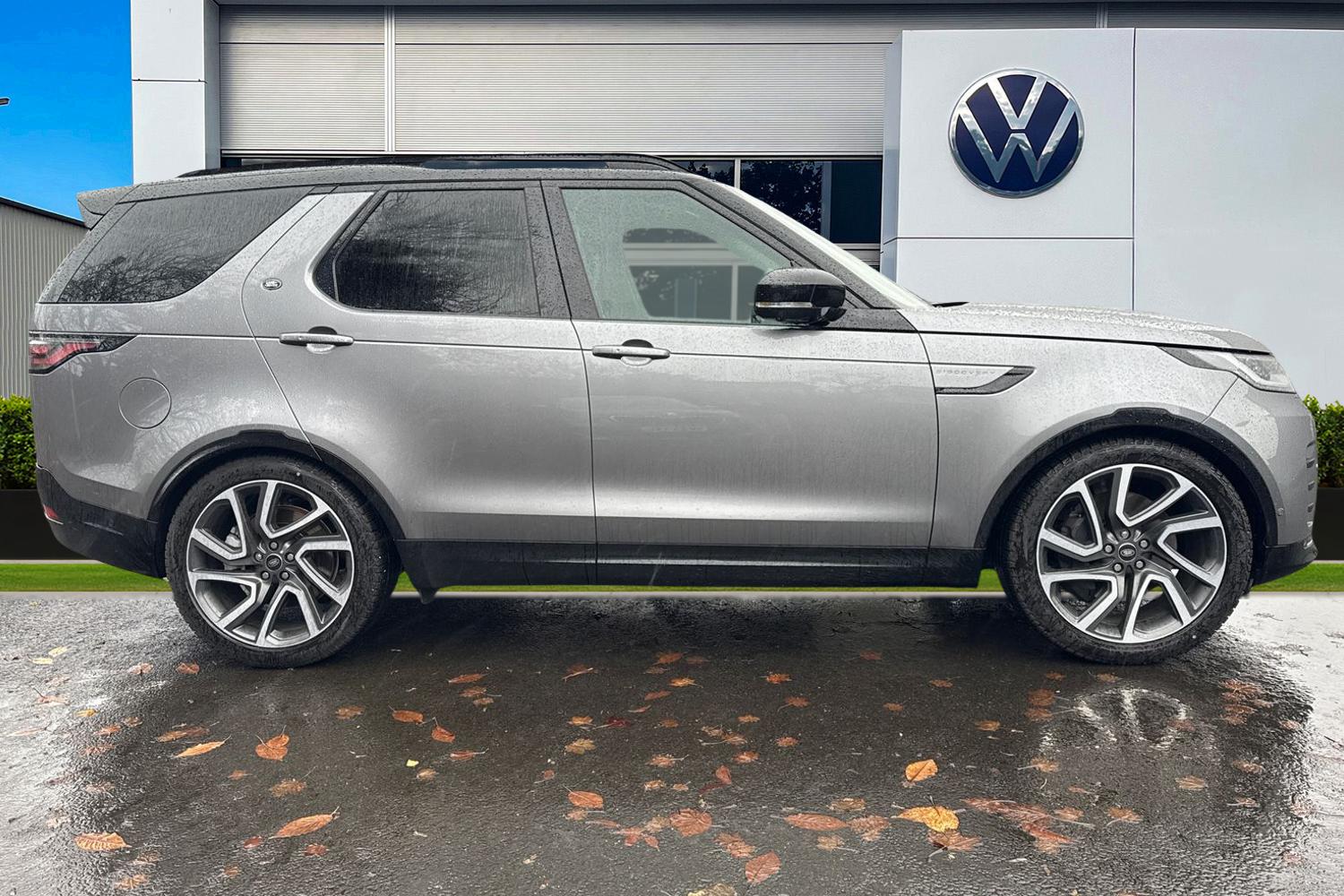 Used Land Rover Discovery 2025 for sale - 77334262: Photo 3