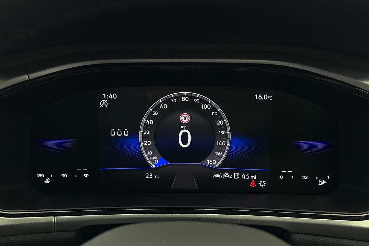 Used Volkswagen T-Roc 2024 for sale - 76546220: Photo 11