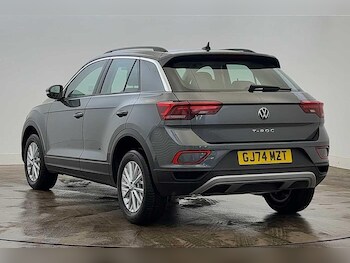 Used Volkswagen T-Roc 2024 for sale - 76546220: Photo