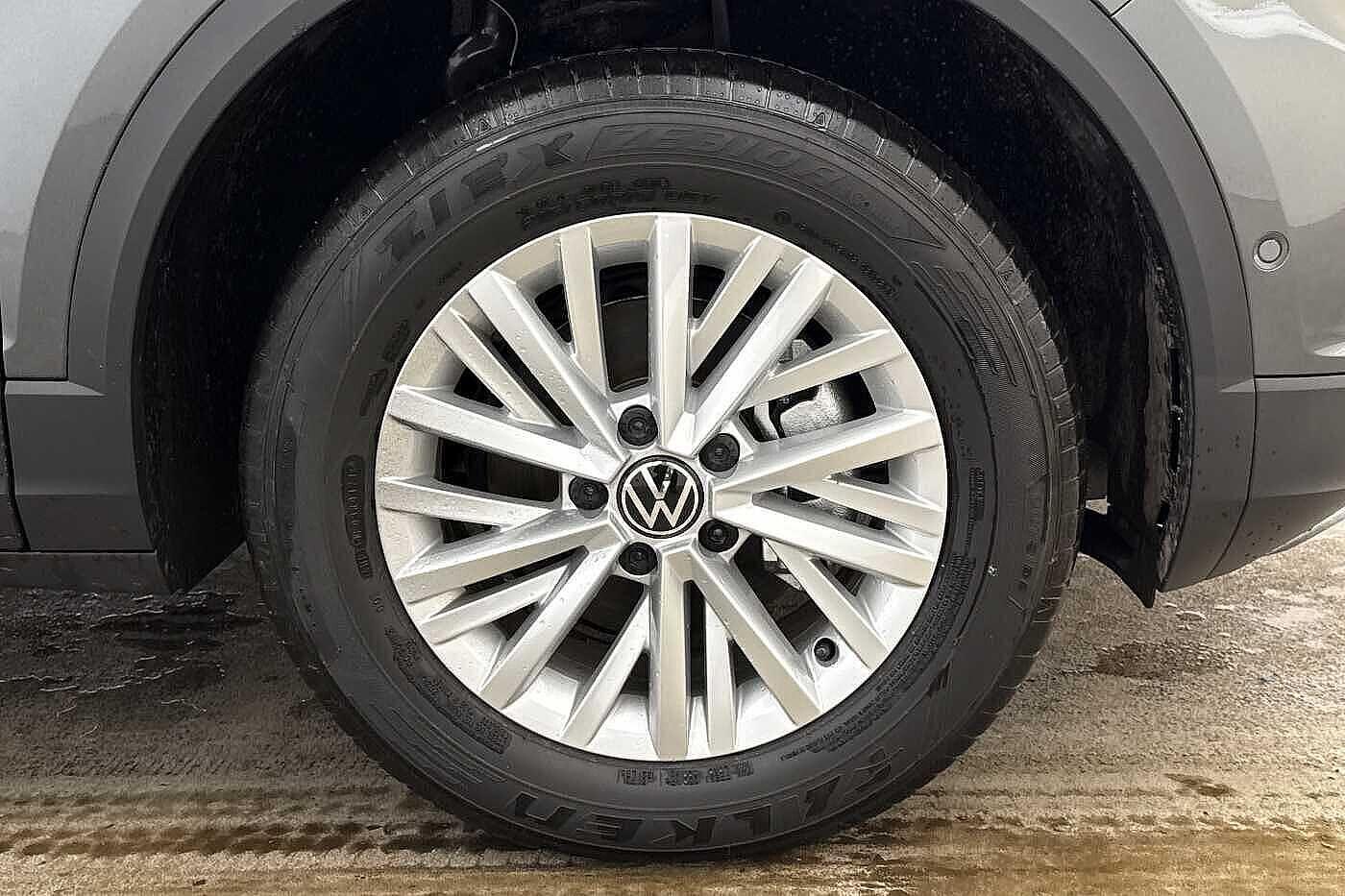 Used Volkswagen T-Roc 2024 for sale - 76546220: Photo 5