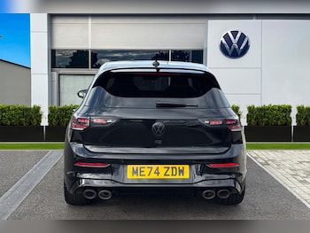 Used Volkswagen Golf 2024 for sale - 77661686: Photo
