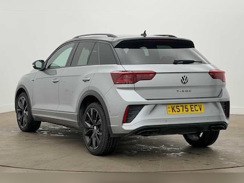 Used Volkswagen T-Roc 2025 for sale - 79355207: Photo