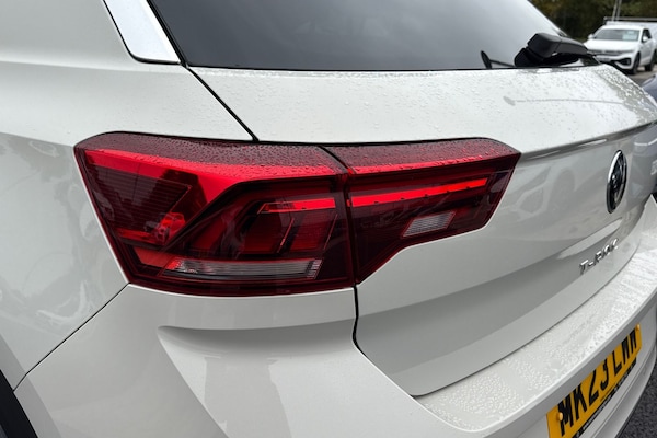Used Volkswagen T-Roc 2023 for sale - 76220163: Photo 8