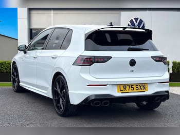 Used Volkswagen Golf 2025 for sale - 77812526: Photo