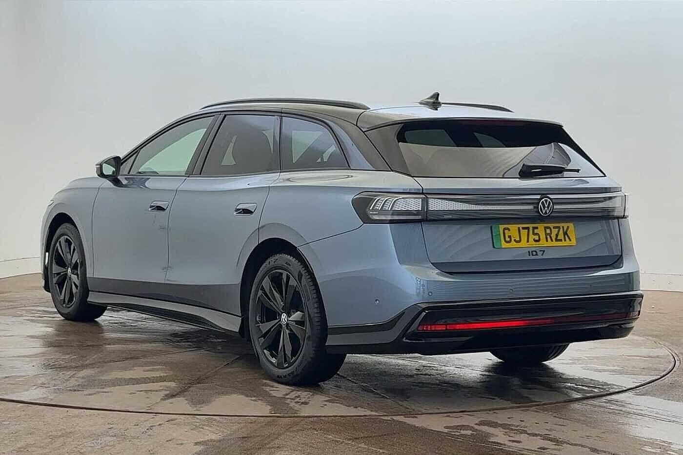 Used Volkswagen ID.7 2025 for sale - 76919377: Photo 3