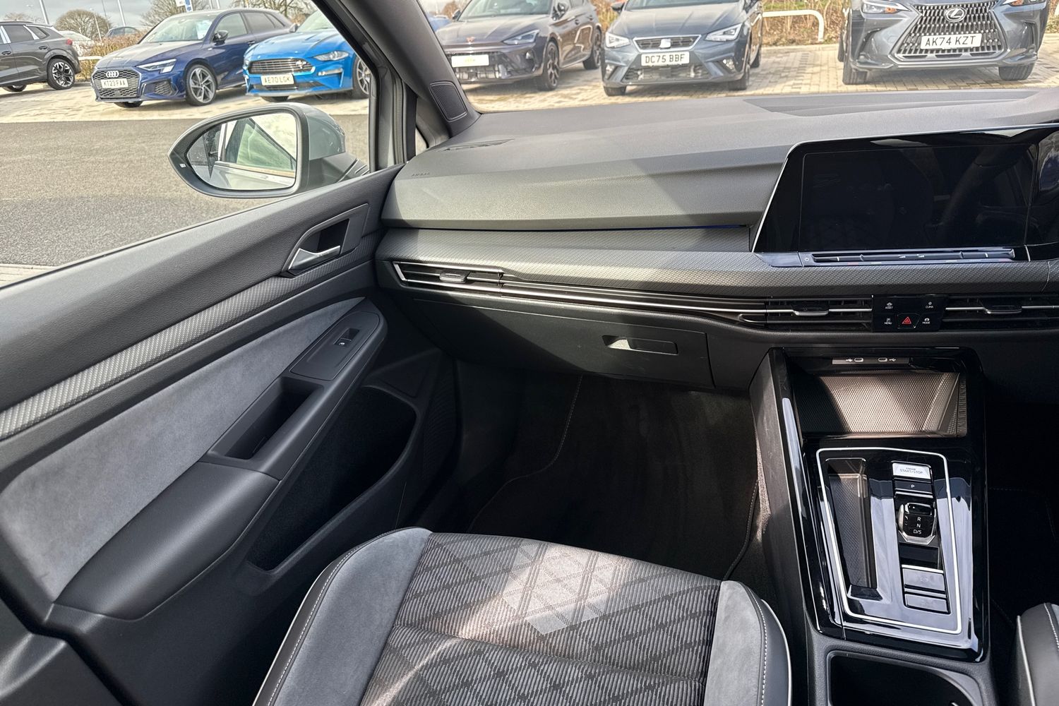 Used Volkswagen Golf 2024 for sale - 77719221: Photo 19