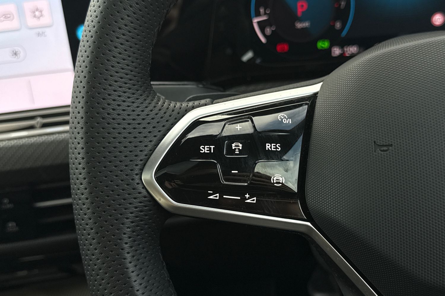 Used Volkswagen Golf 2024 for sale - 77719221: Photo 33