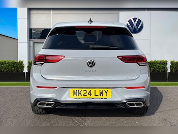 Used Volkswagen Golf 2024 for sale - 77719221: Photo