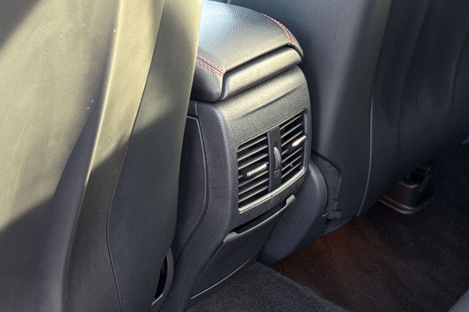 Used Mercedes-Benz GLA 2015 for sale - 76535116: Photo 32