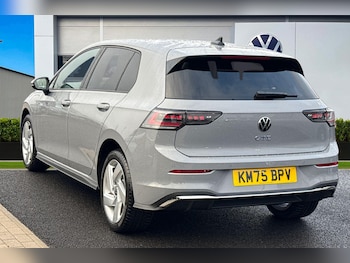 Used Volkswagen Golf 2025 for sale - 77382382: Photo