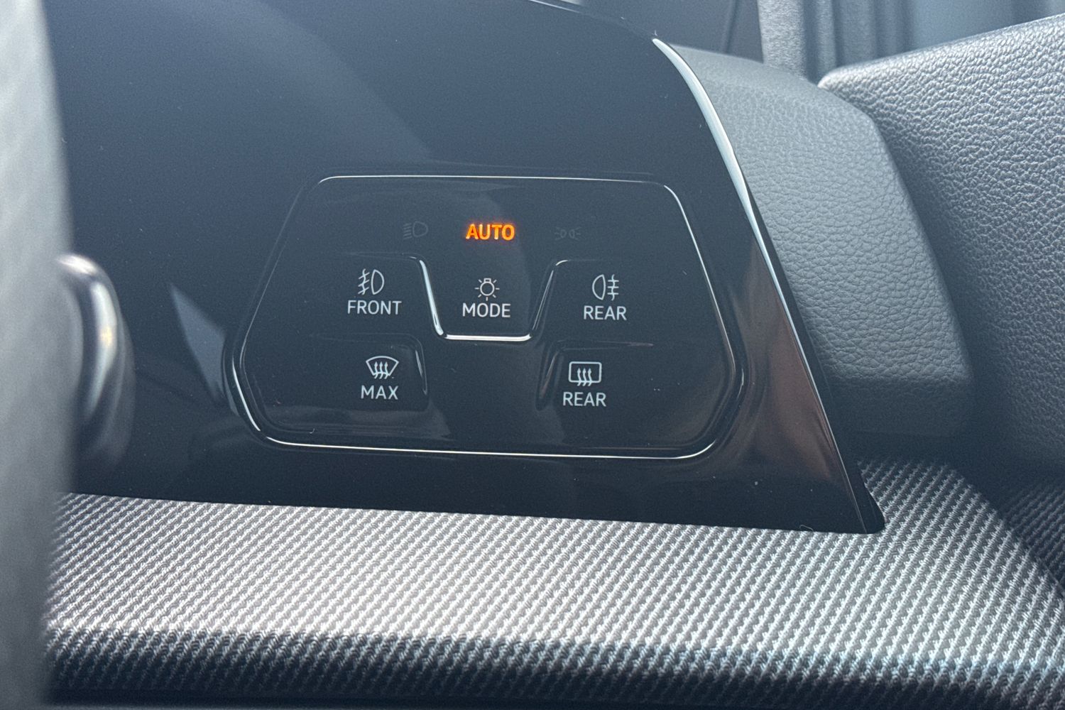 Used Volkswagen Golf 2025 for sale - 77382382: Photo 36