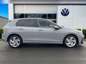 Used Volkswagen Golf 2025 for sale - 77382382: Photo