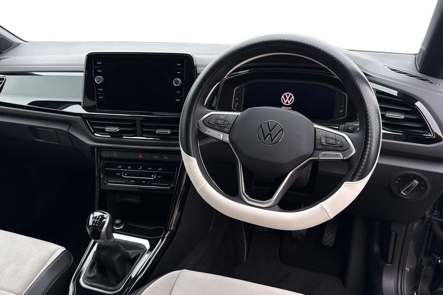 Used Volkswagen T-Roc 2023 for sale - 76185965: Photo 18