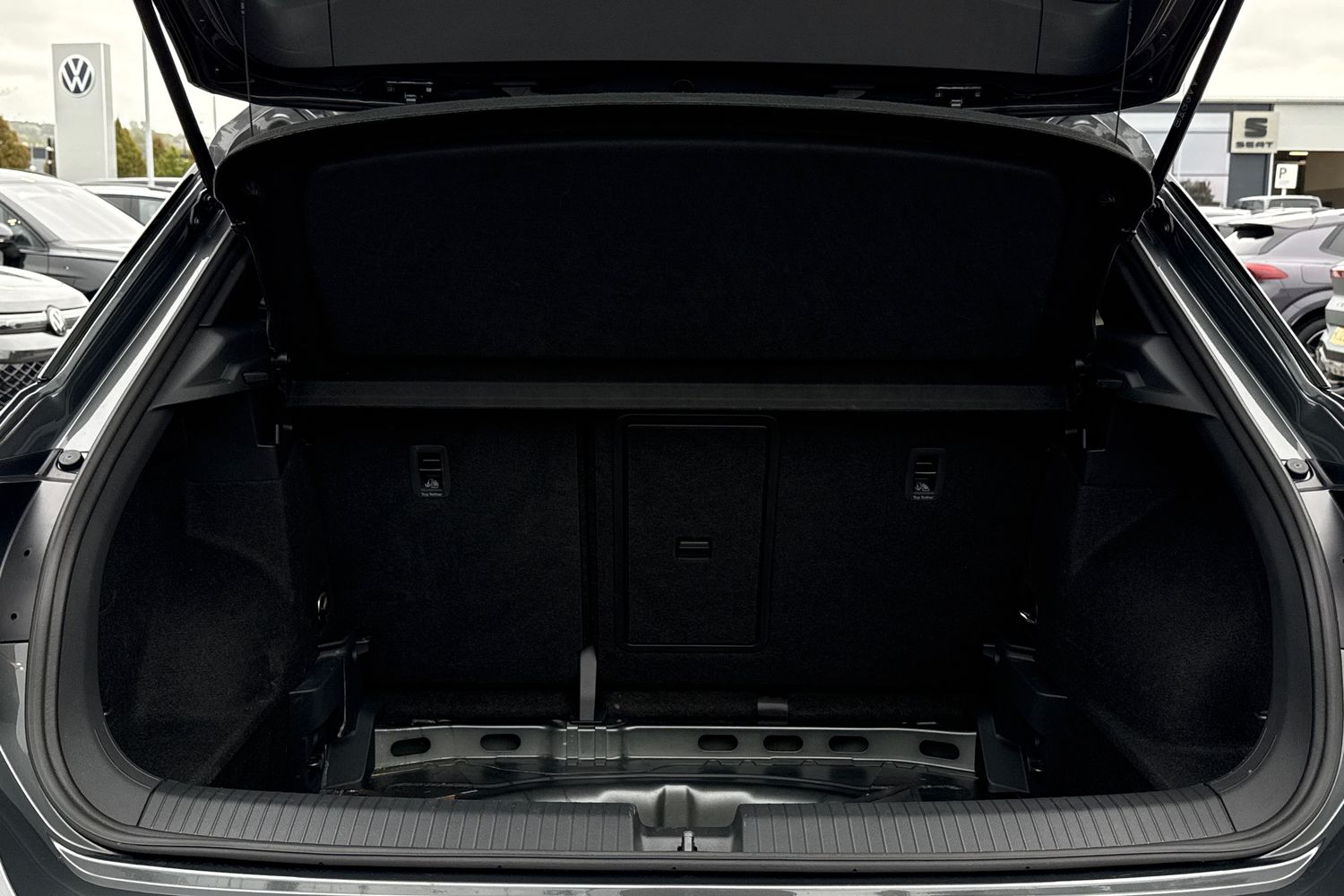Used Volkswagen T-Roc 2023 for sale - 76185965: Photo 7