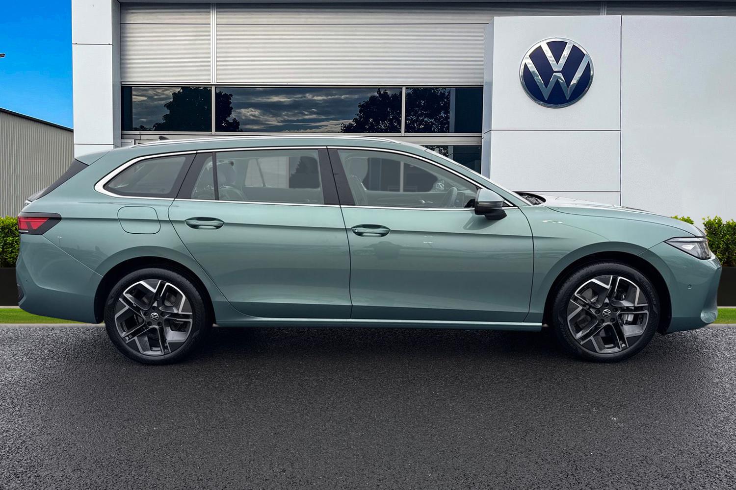 Used Volkswagen Passat 2025 for sale - 77368676: Photo 3