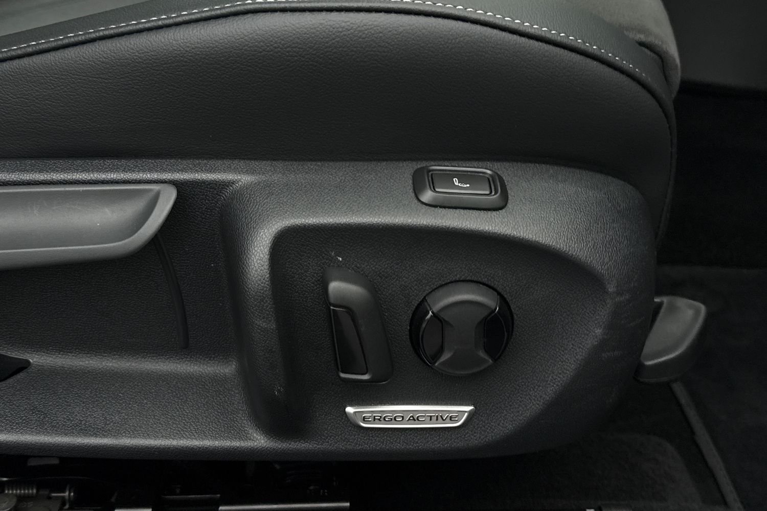 Used Volkswagen Passat 2025 for sale - 77368676: Photo 32