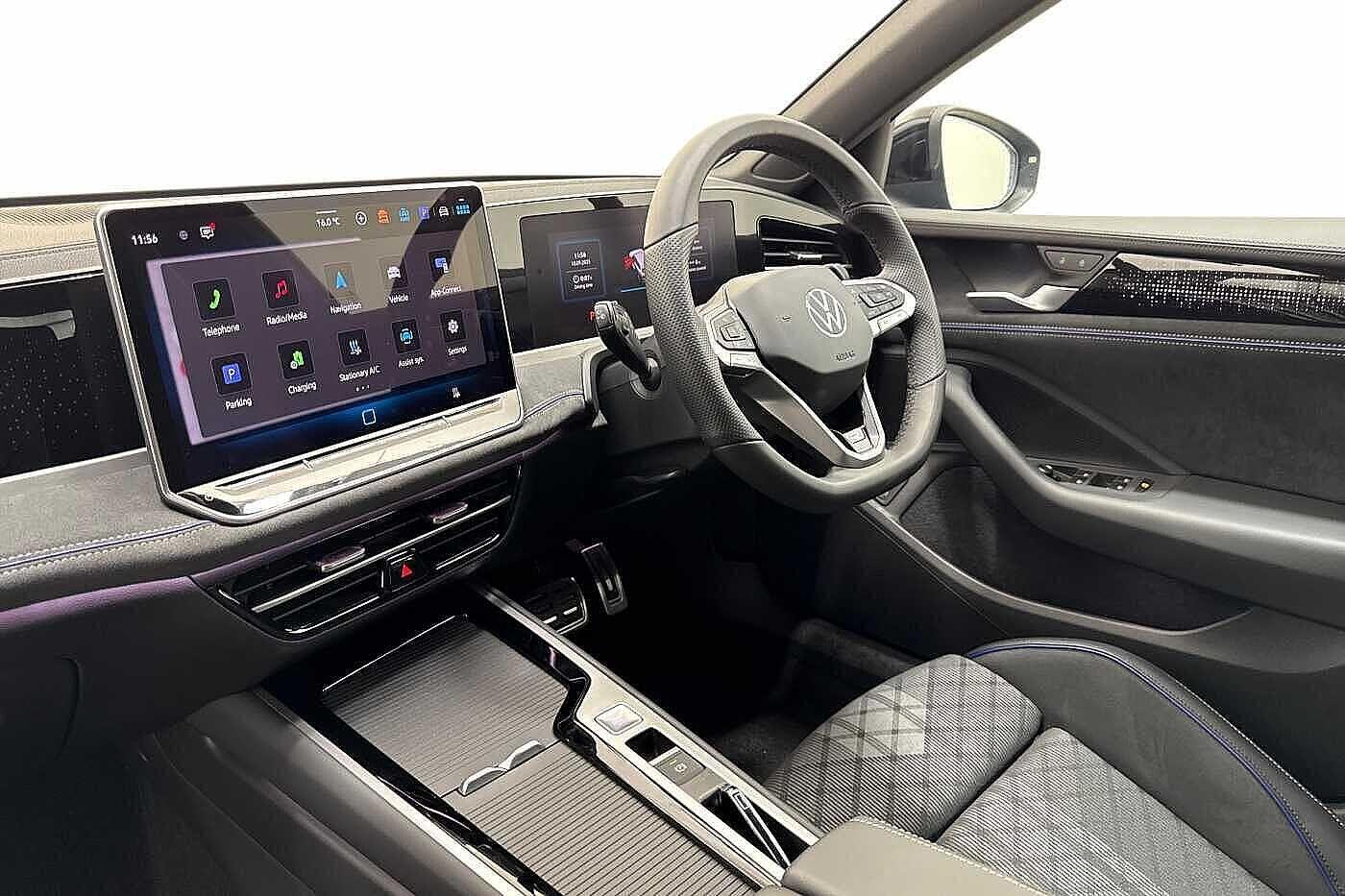 Used Volkswagen Passat 2025 for sale - 76896153: Photo 2