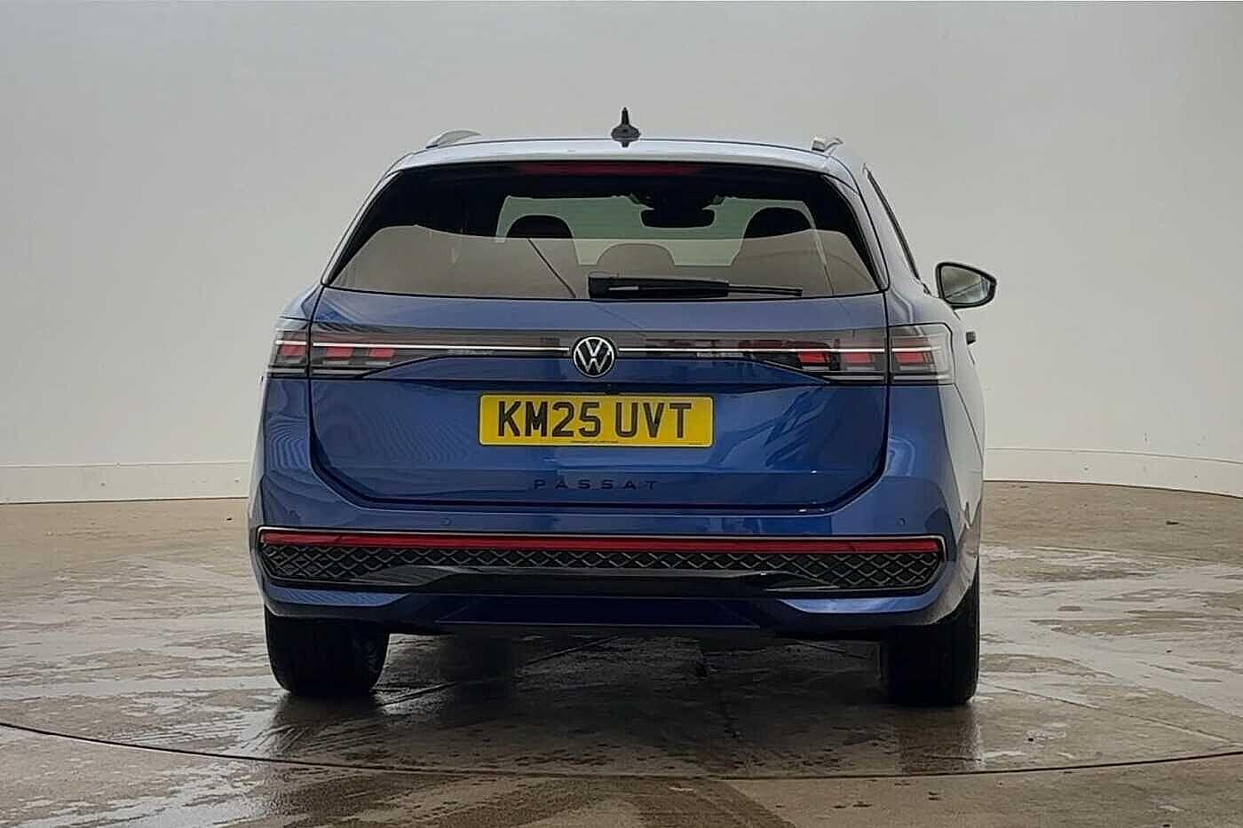 Used Volkswagen Passat 2025 for sale - 76896153: Photo 8