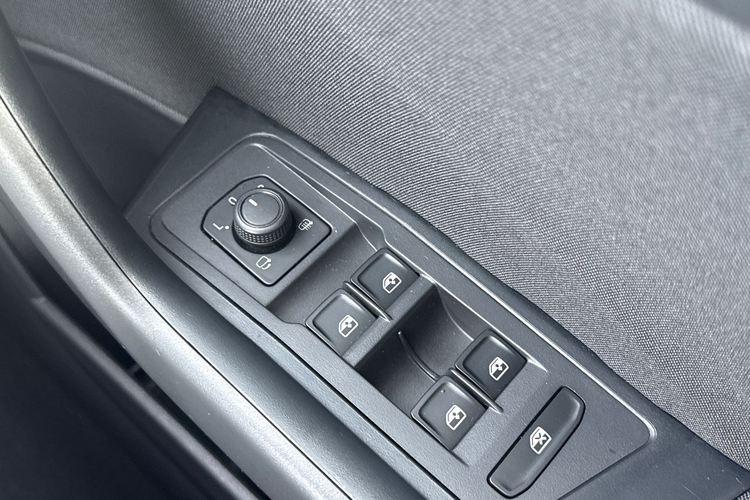 Used Volkswagen T-Roc 2023 for sale - 77961384: Photo 20