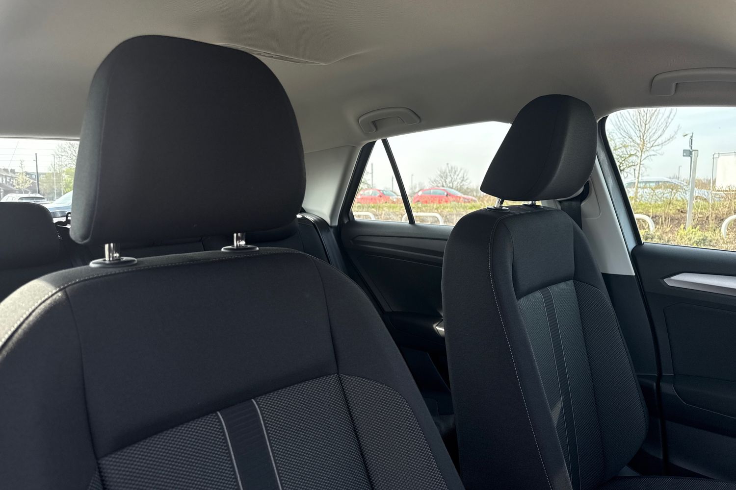 Used Volkswagen T-Roc 2023 for sale - 77961384: Photo 23