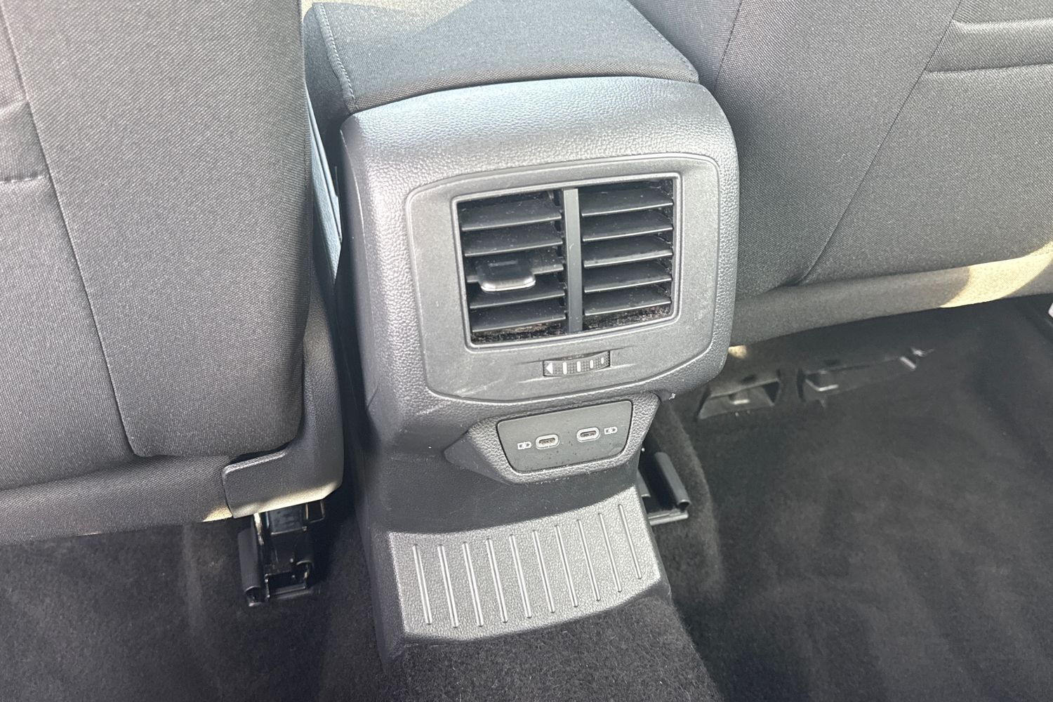 Used Volkswagen T-Roc 2023 for sale - 77961384: Photo 26