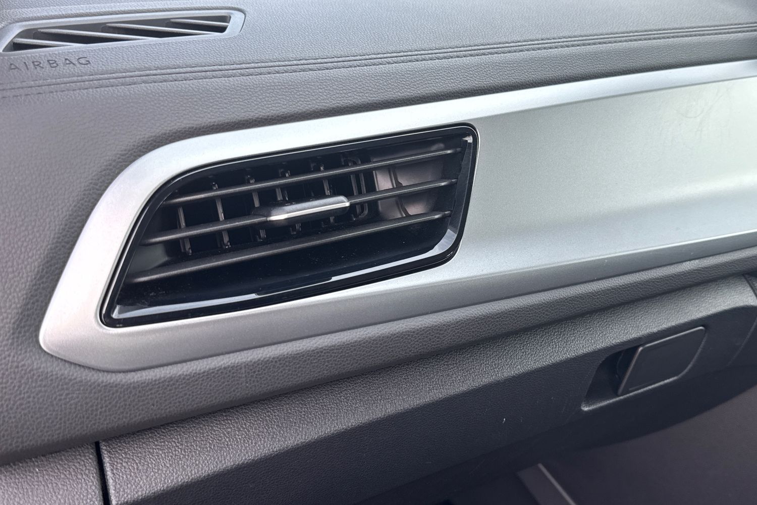 Used Volkswagen T-Roc 2023 for sale - 77961384: Photo 27