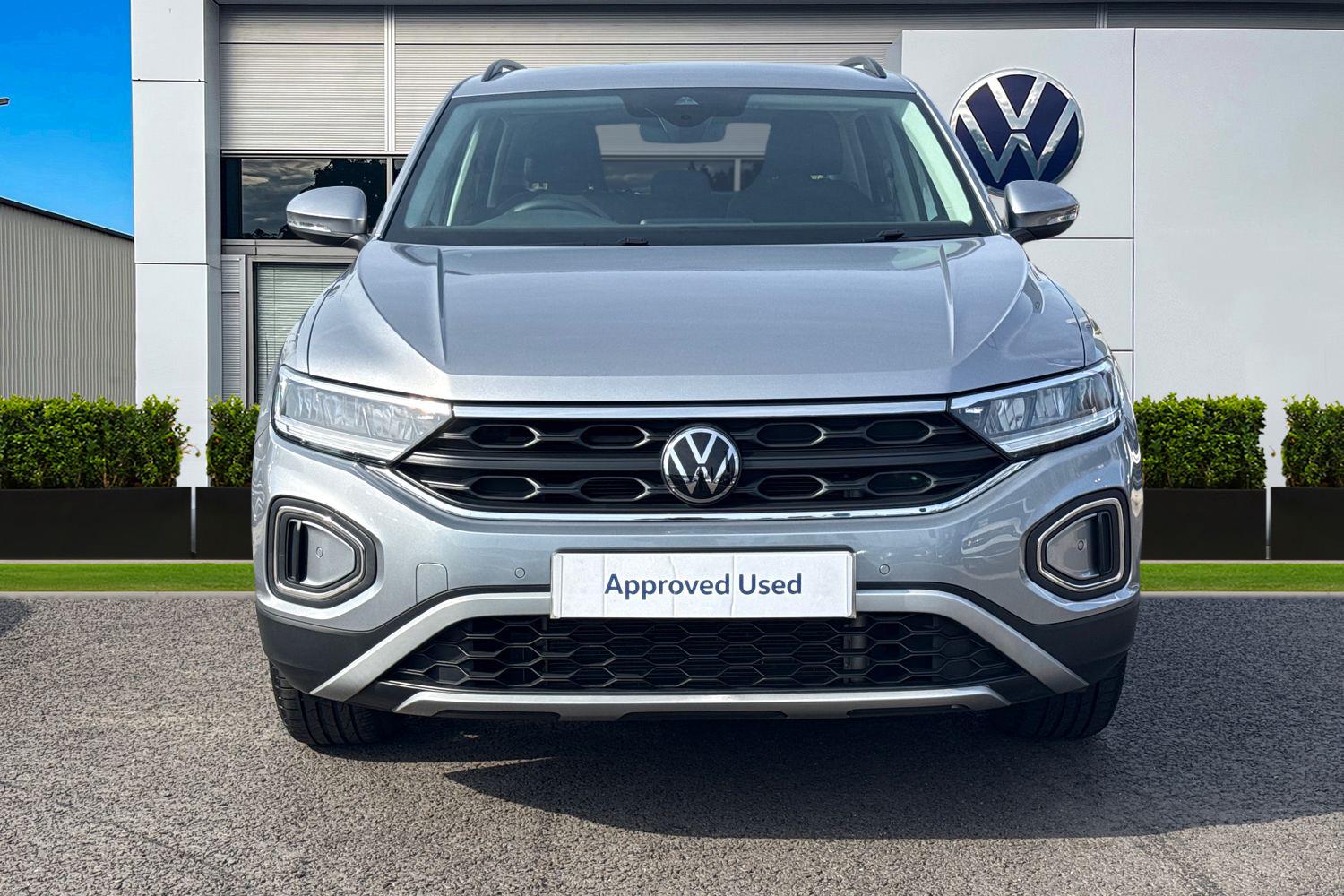 Used Volkswagen T-Roc 2023 for sale - 77961384: Photo 5