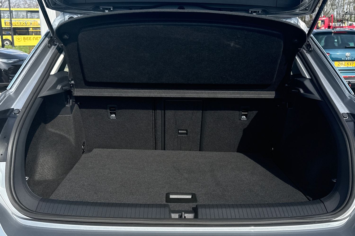 Used Volkswagen T-Roc 2023 for sale - 77961384: Photo 6