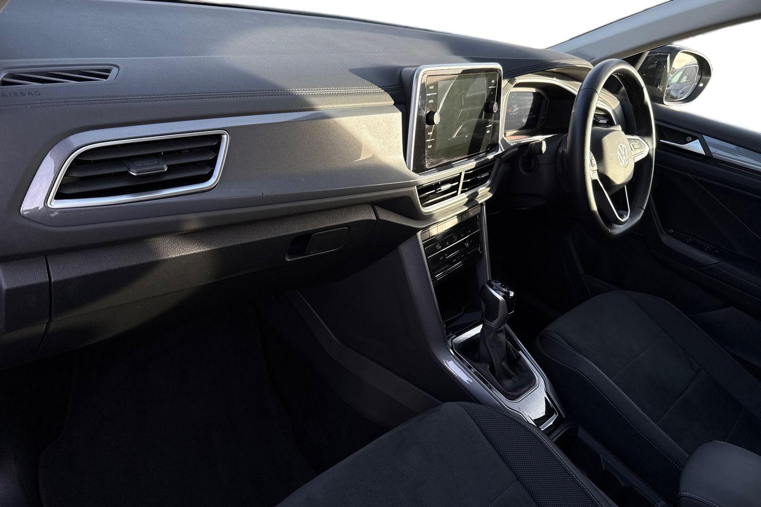 Used Volkswagen T-Roc 2024 for sale - 76665165: Photo 15