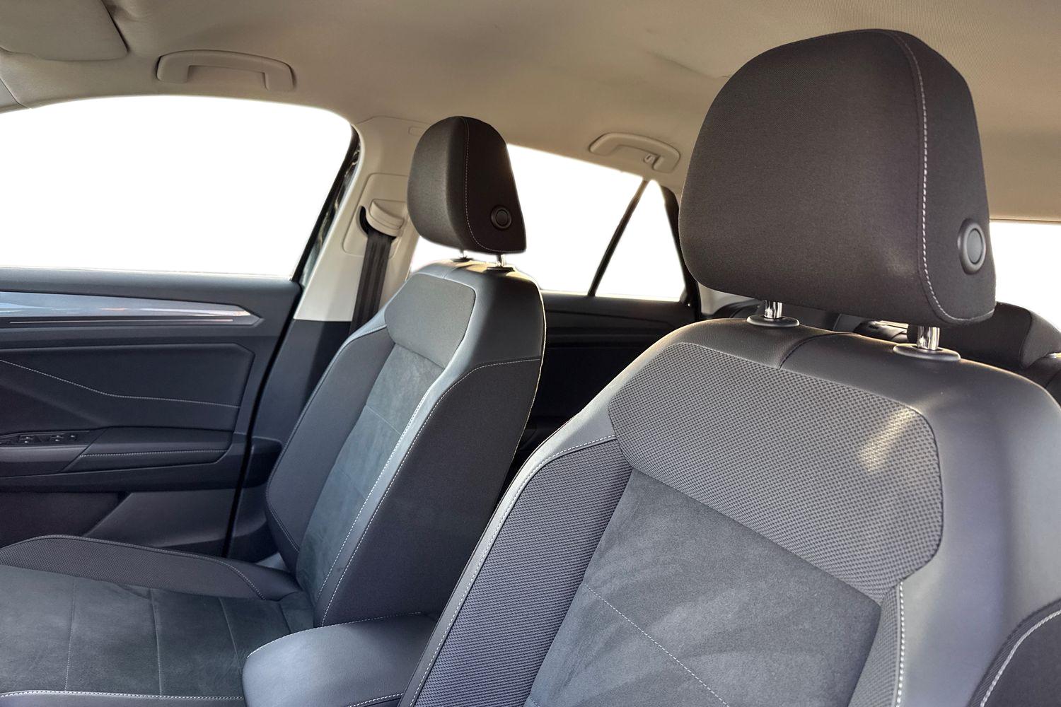 Used Volkswagen T-Roc 2024 for sale - 76665165: Photo 16