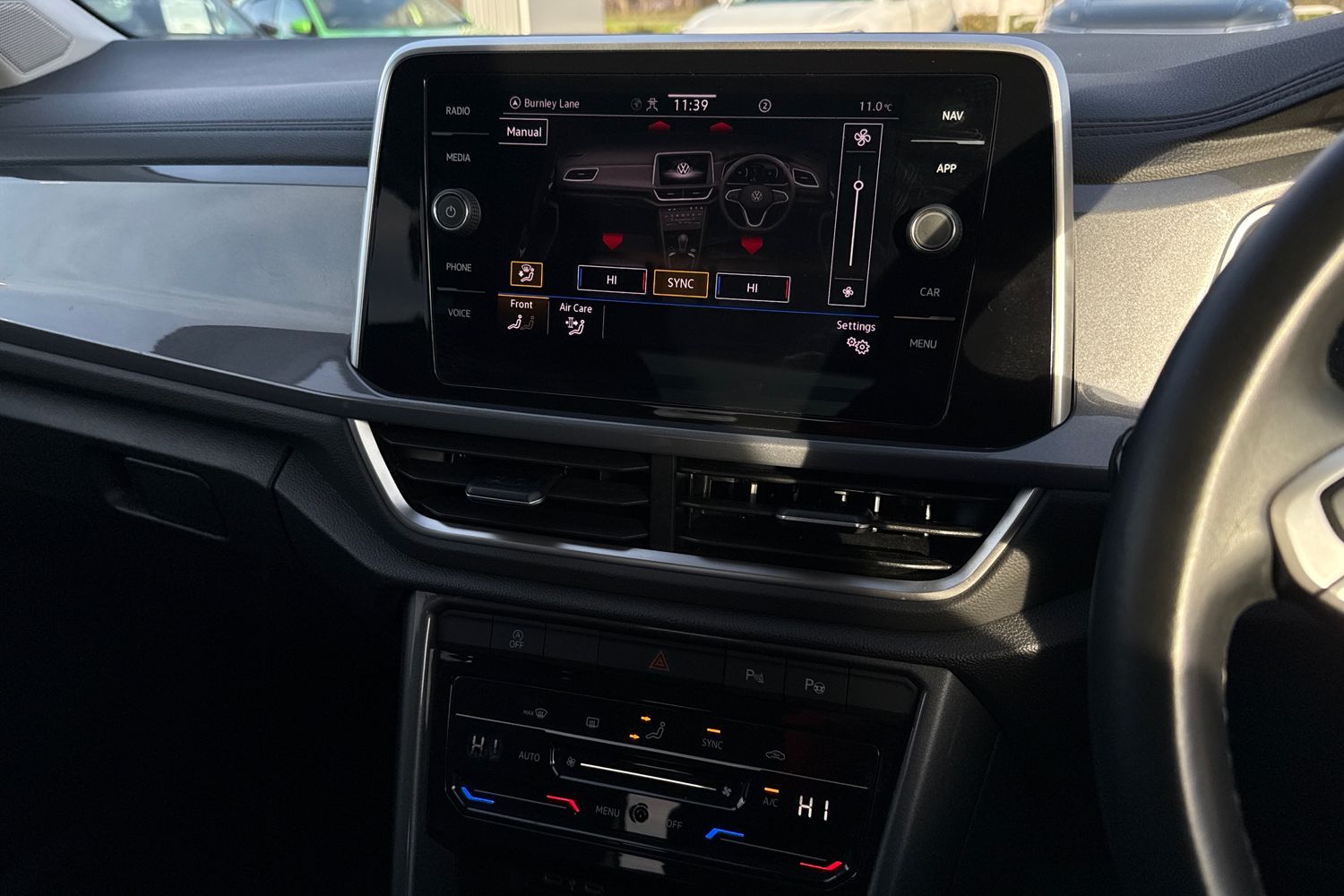 Used Volkswagen T-Roc 2024 for sale - 76665165: Photo 22