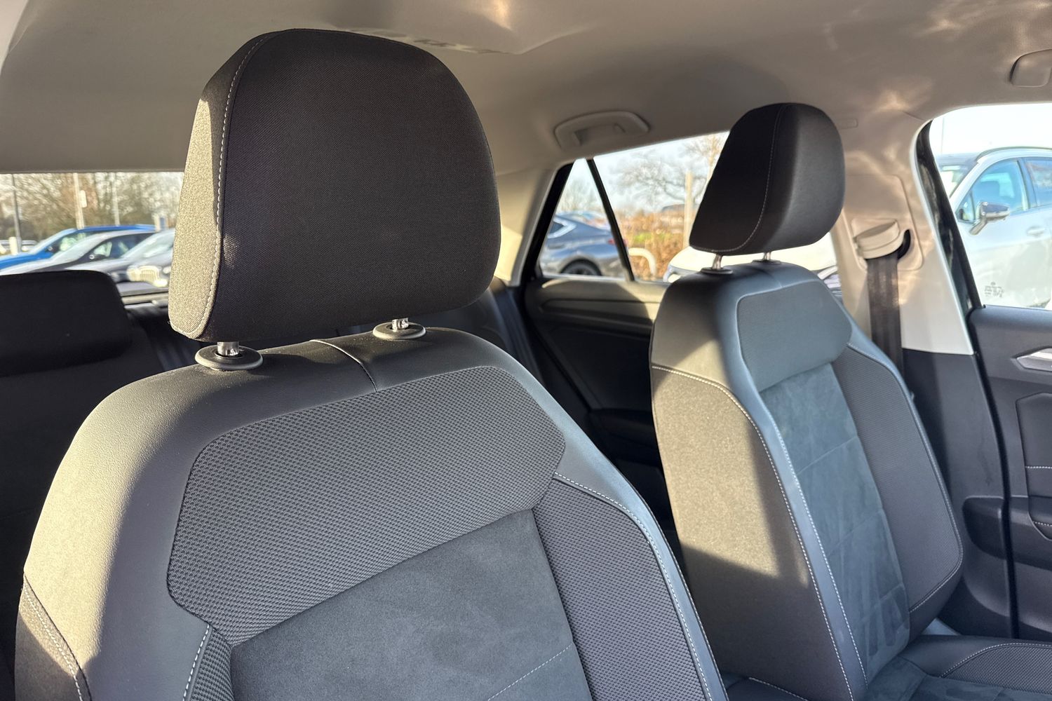 Used Volkswagen T-Roc 2024 for sale - 76665165: Photo 24