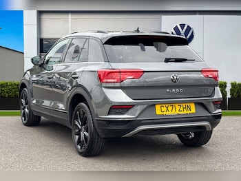 Used Volkswagen T-Roc 2021 for sale - 76242714: Photo